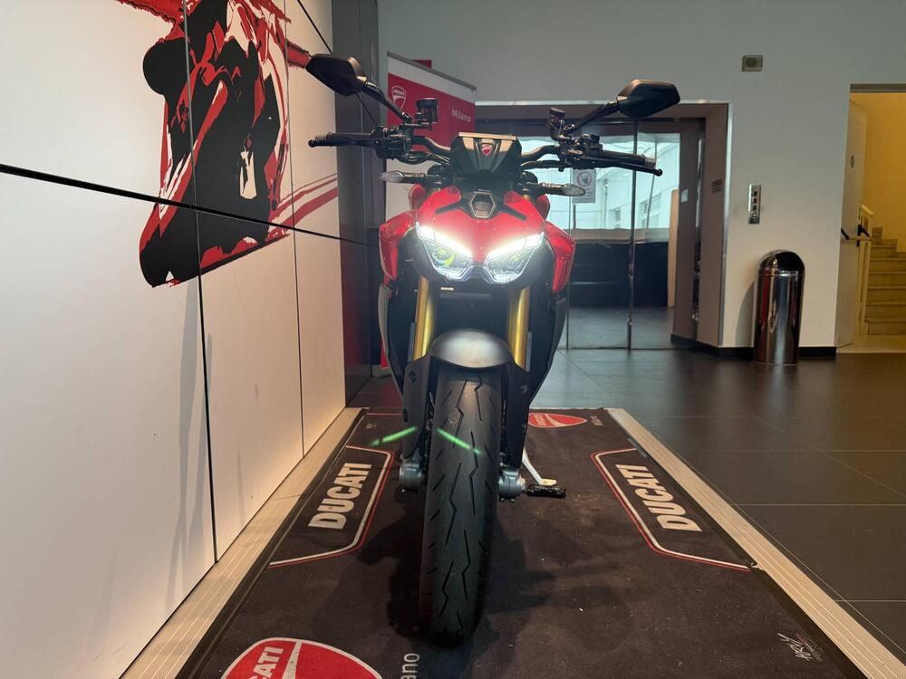 Ducati Streetfighter V2 S (2025) (15)