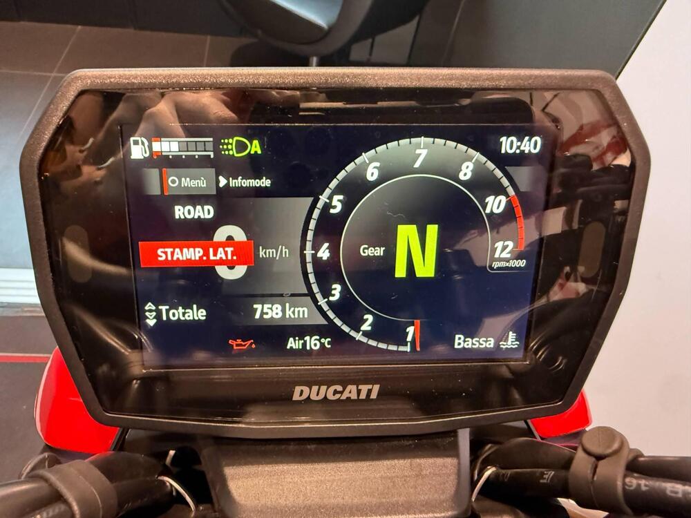 Ducati Streetfighter V2 S (2025) (16)