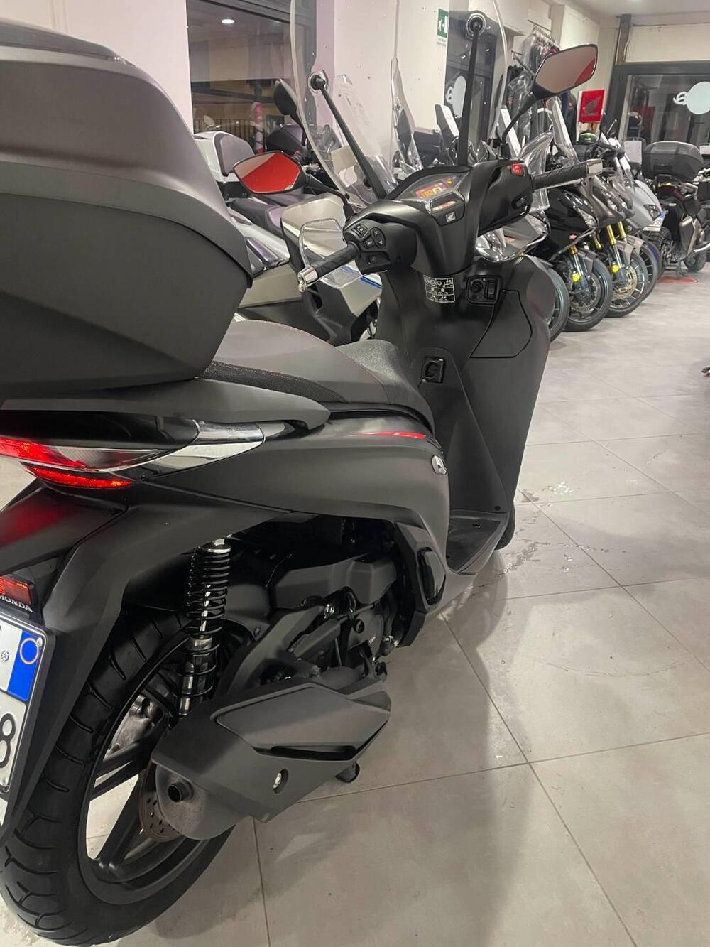 Honda SH 350 Sport (2021 - 24) (5)