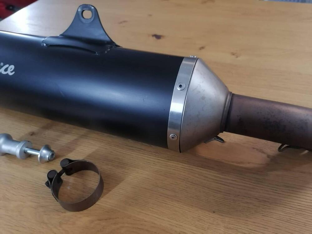 Terminale scarico LEOVINCE – SUZUKI V-STROM 1000 (3)