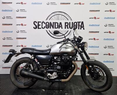 Moto Guzzi V7 III Rough (2018 - 20) usata