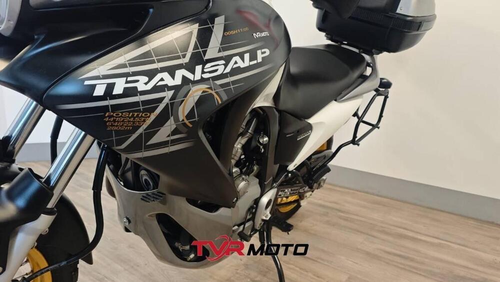 Honda Transalp XL 700 V (2007 - 2013) (11)