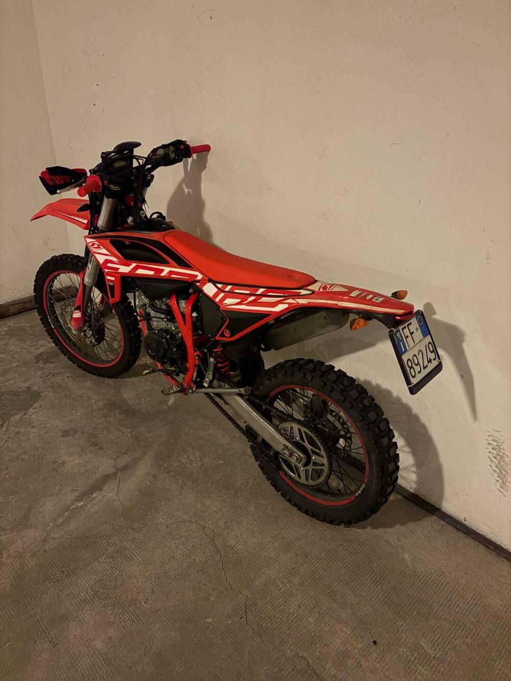 Betamotor RR 125 4T Enduro LC (2021 - 23) (3)