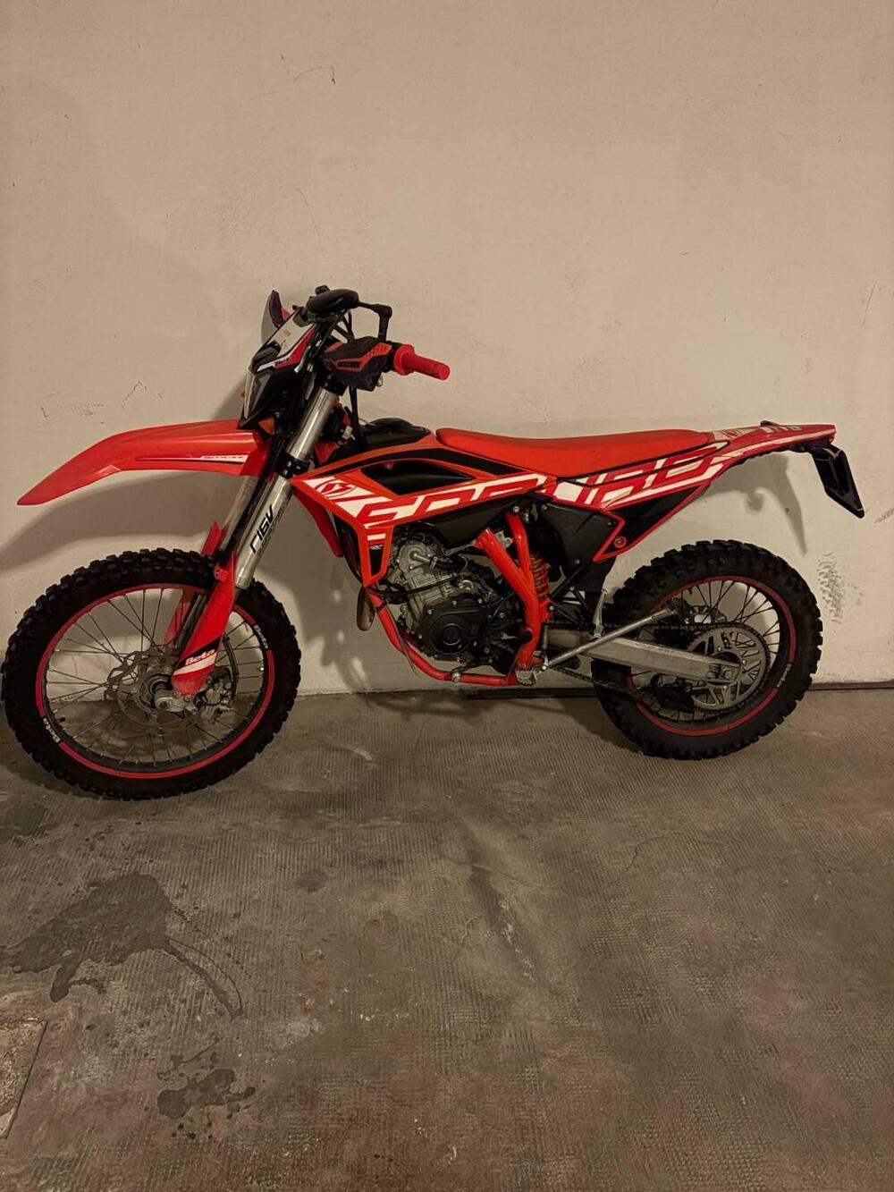 Betamotor RR 125 4T Enduro LC (2021 - 23) (5)