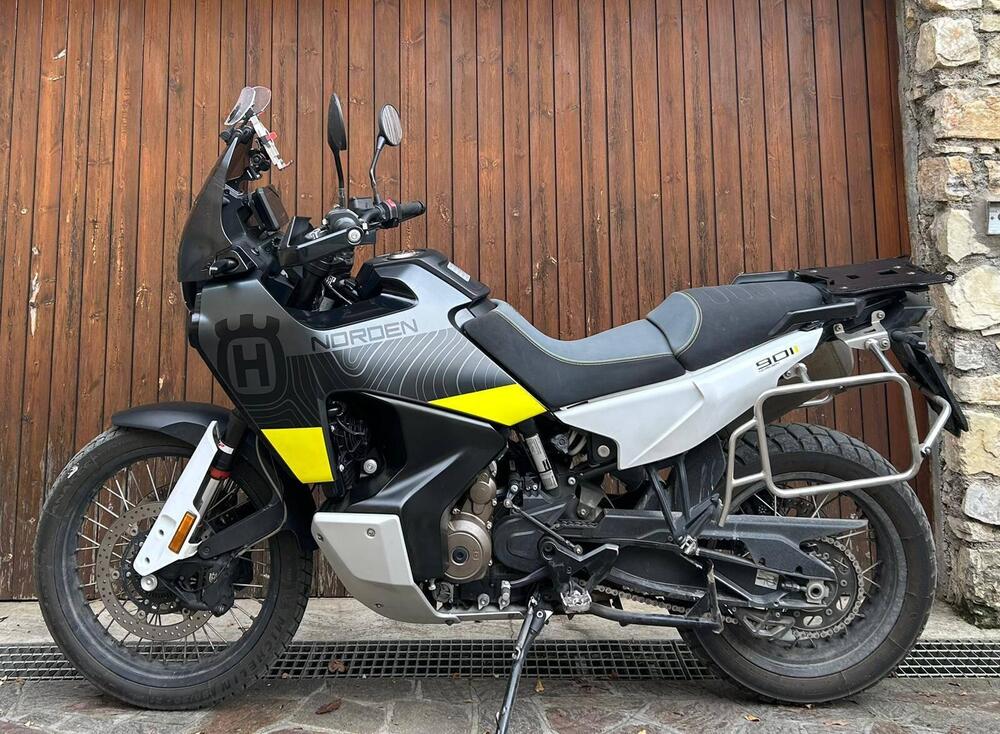 Husqvarna Norden 901 (2022 - 25) (2)