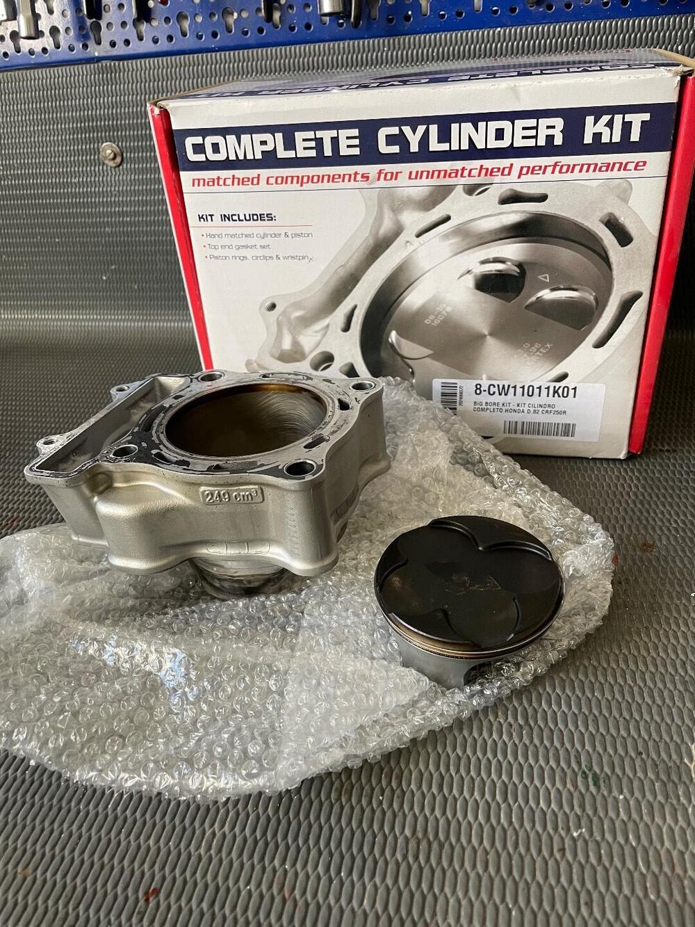 Honda CRF 250 R (2023) (9)