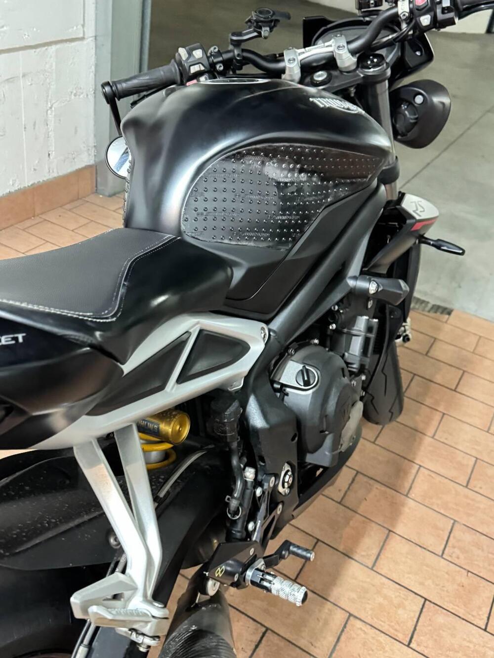 Triumph Street Triple RS (2017 - 19) (10)