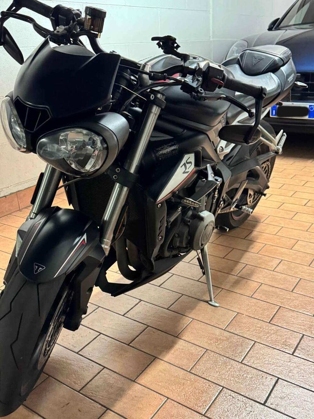 Triumph Street Triple RS (2017 - 19) (8)