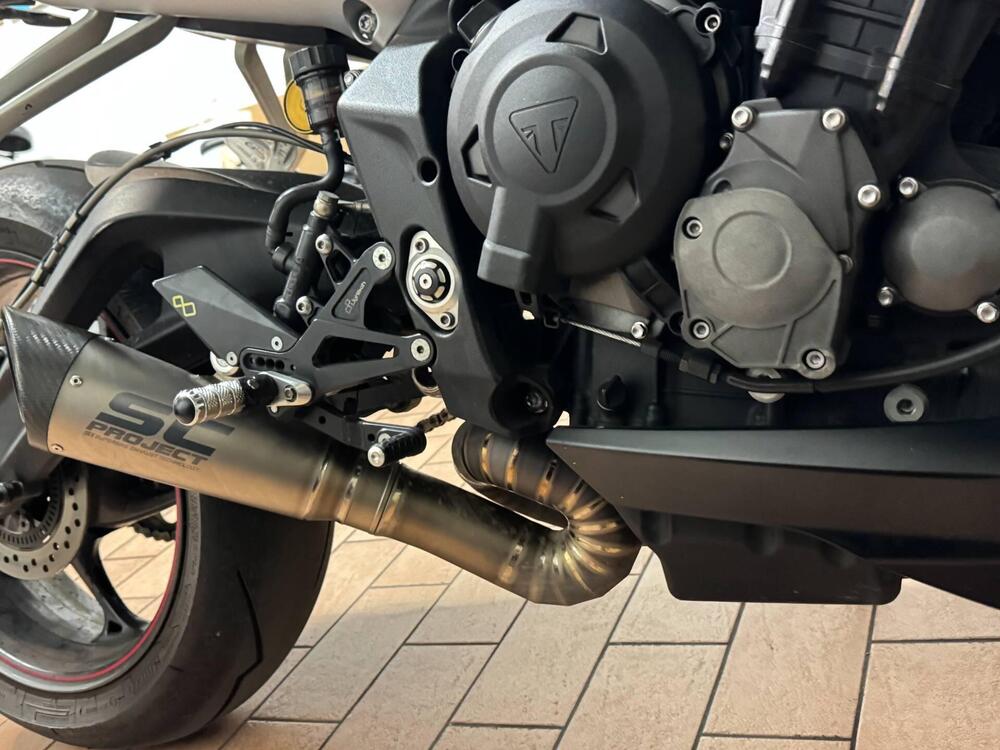 Triumph Street Triple RS (2017 - 19) (7)