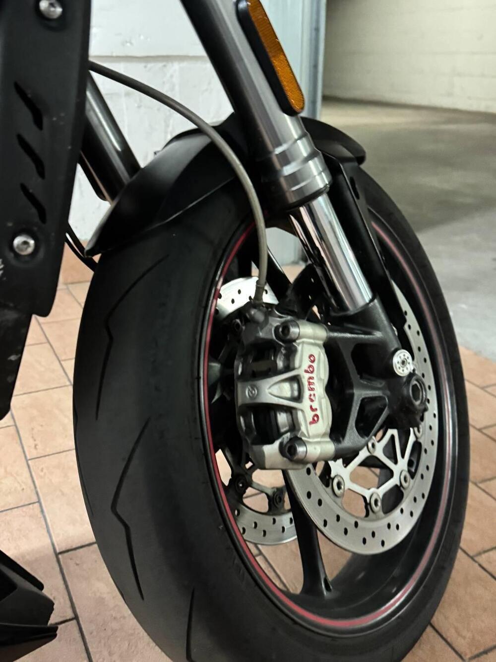 Triumph Street Triple RS (2017 - 19) (9)