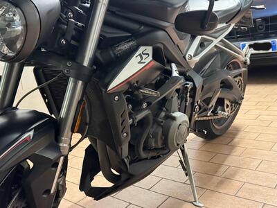 Triumph Street Triple RS (2017 - 19) usata