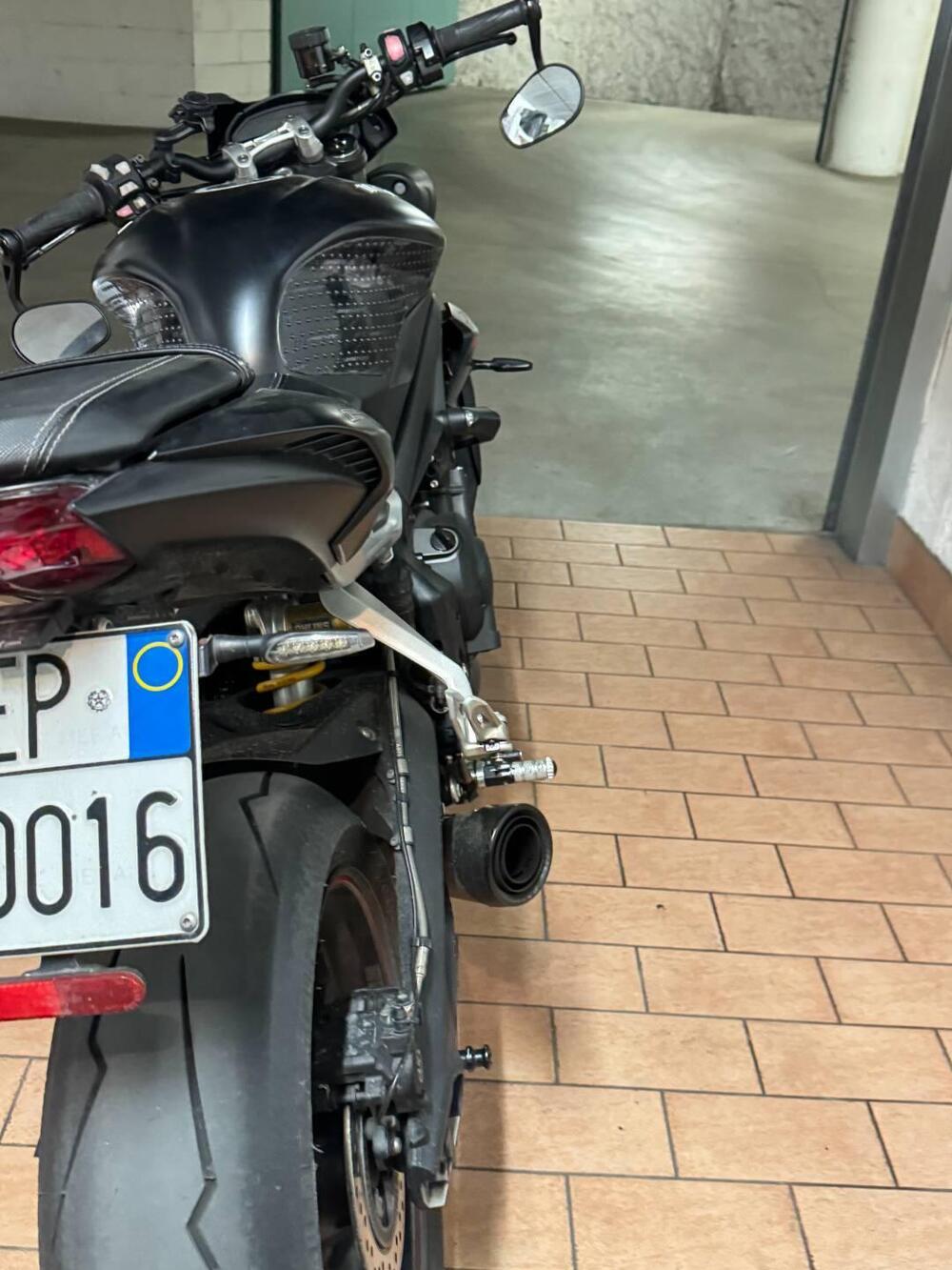 Triumph Street Triple RS (2017 - 19) (6)