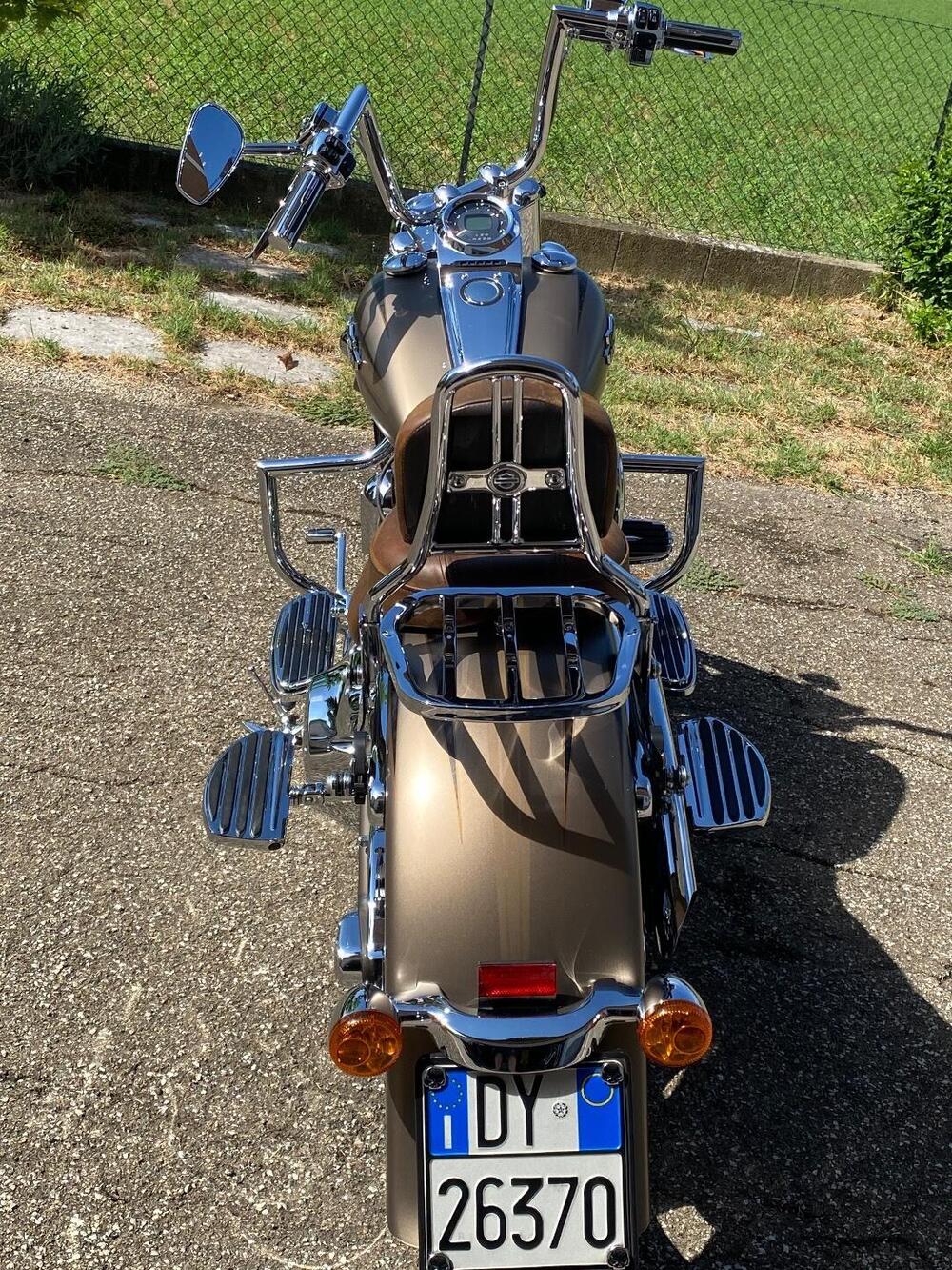 Harley-Davidson 1800 Convertible (2012) - FLSTSE (9)