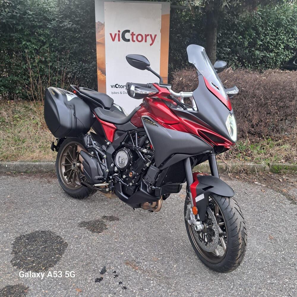 MV Agusta Turismo Veloce 800 Lusso SCS (2021 - 25) (3)