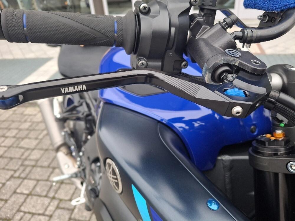 Yamaha MT-10 (2022 - 25) (5)