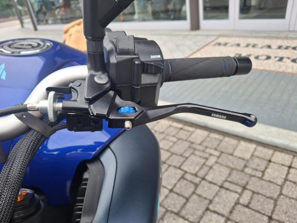 Yamaha MT-10 (2022 - 25) (4)