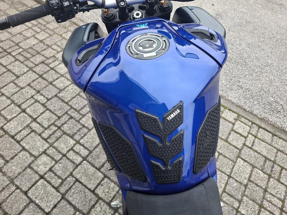 Yamaha MT-10 (2022 - 25) (8)