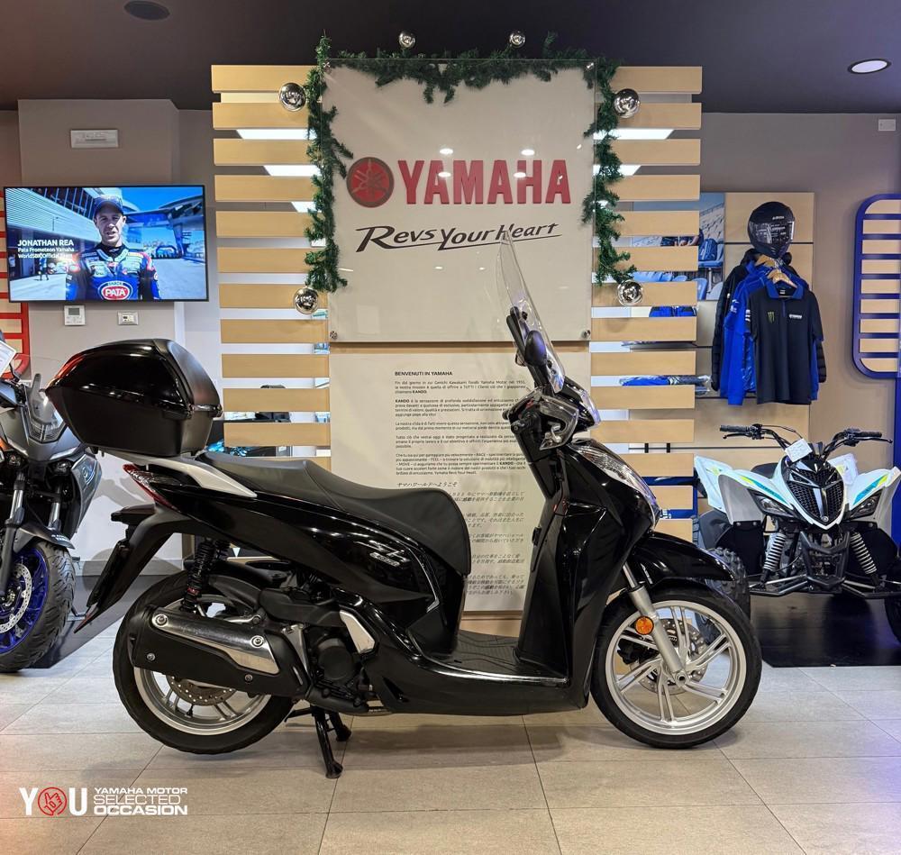 Honda SH 300 i ABS (2016 - 20) (2)