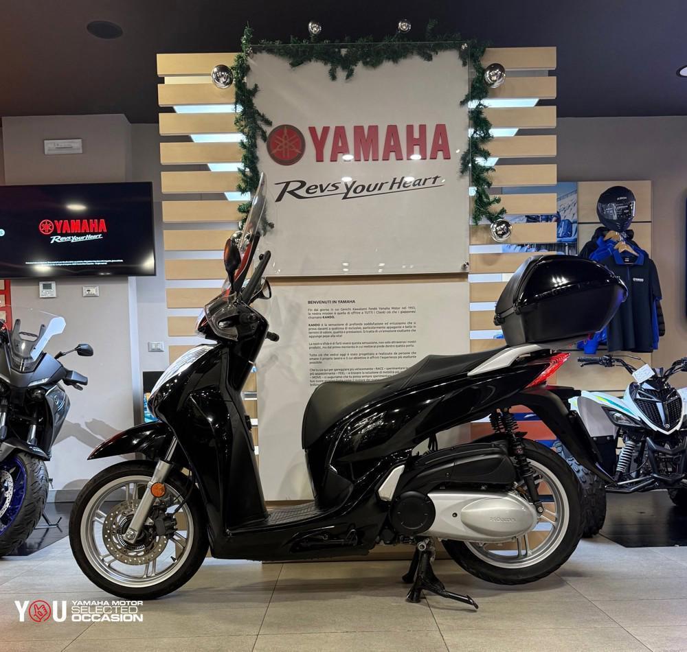 Honda SH 300 i ABS (2016 - 20) (9)