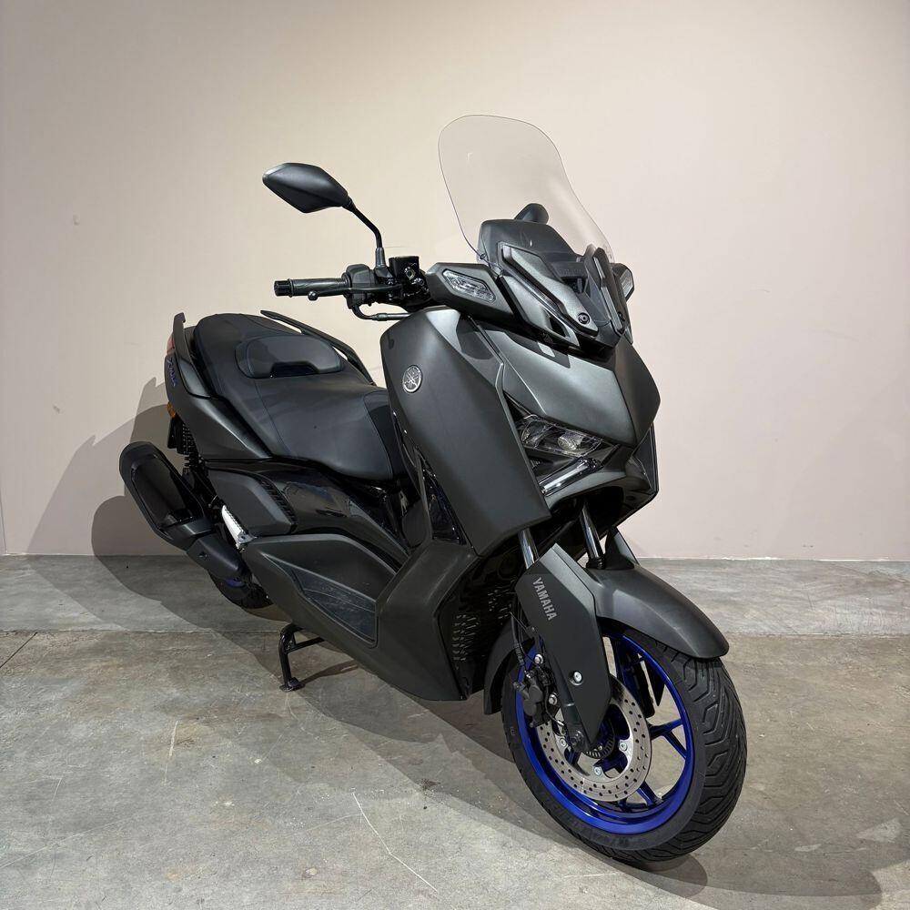 Yamaha X-Max 300 (2025) (2)