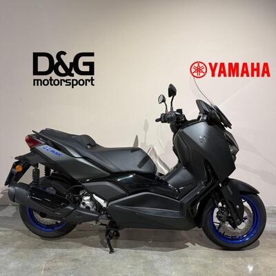 Yamaha X-Max 300 (2025) usata