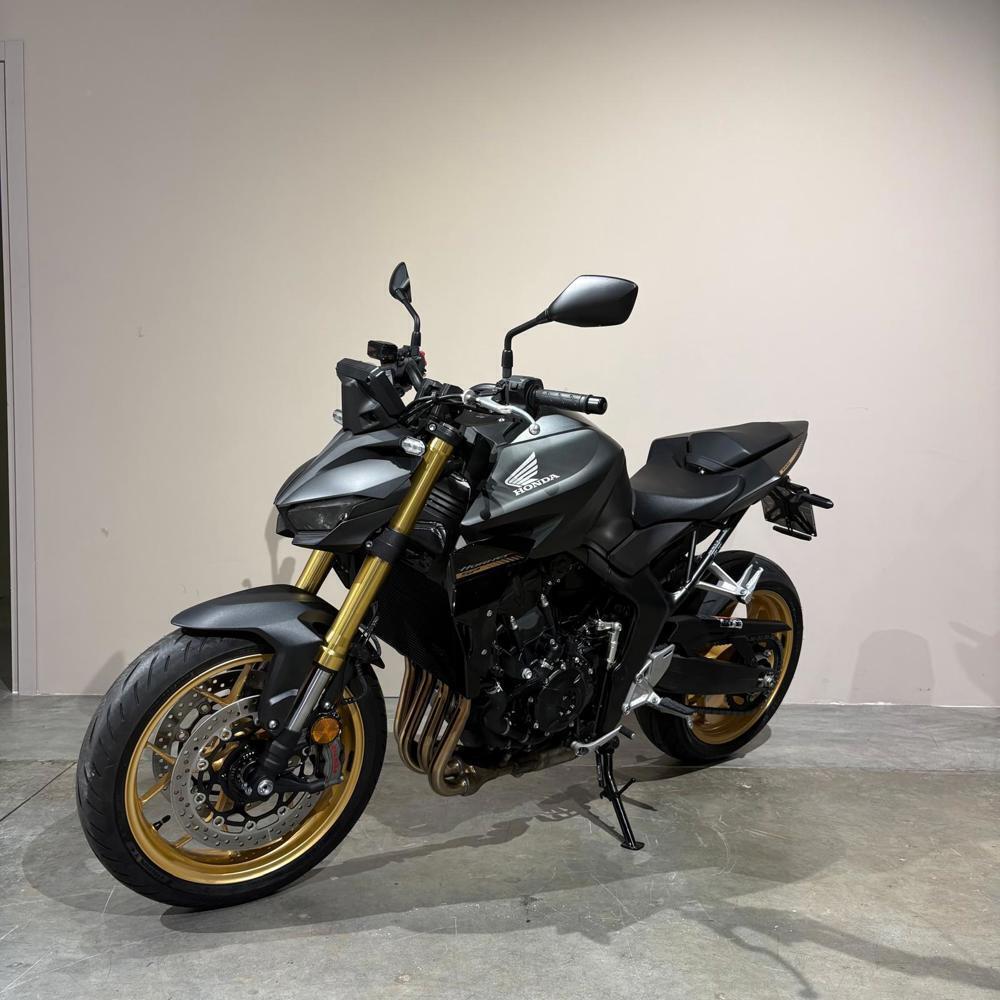 Honda CB 1000 Hornet SP (2025) (4)