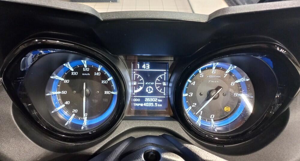 Yamaha T-Max 530 (2017 - 19) (4)