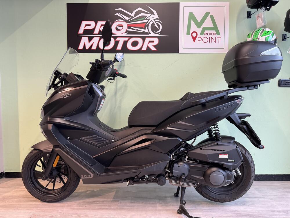 Kl Brera 300 (2022 - 25) (2)