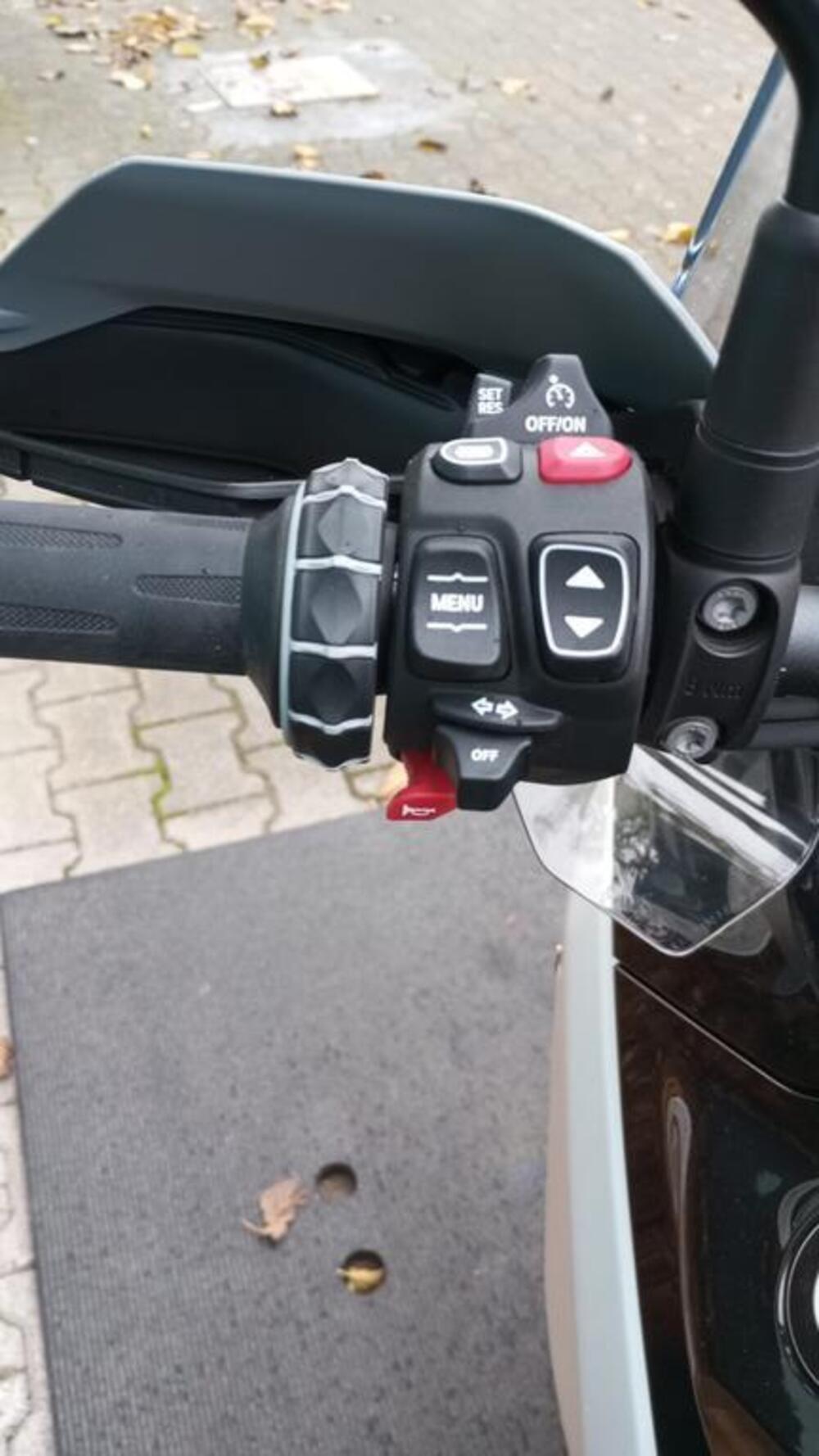 Bmw R 1300 GS Triple Black (2023 - 25) (5)