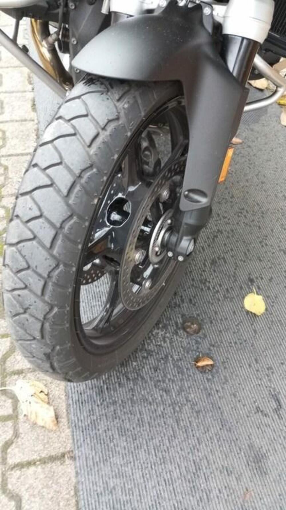 Bmw R 1300 GS Triple Black (2023 - 25) (7)