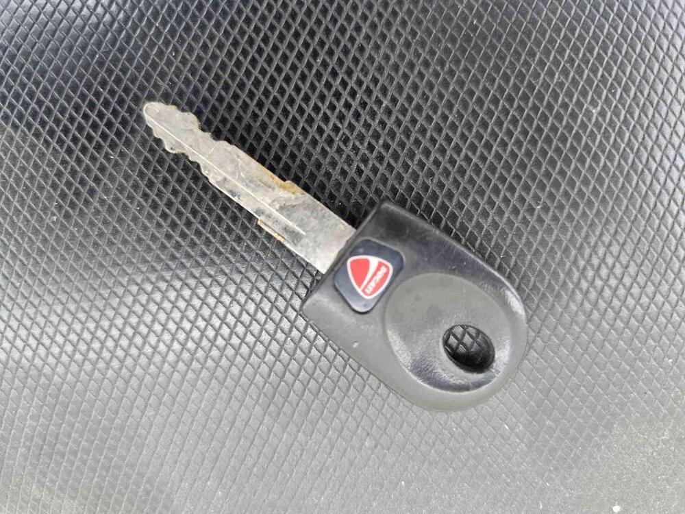 Ducati Hypermotard 796 (2012) (4)