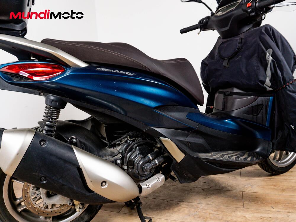 Piaggio Beverly 300 i.e. ABS-ASR (2016 - 20) (4)