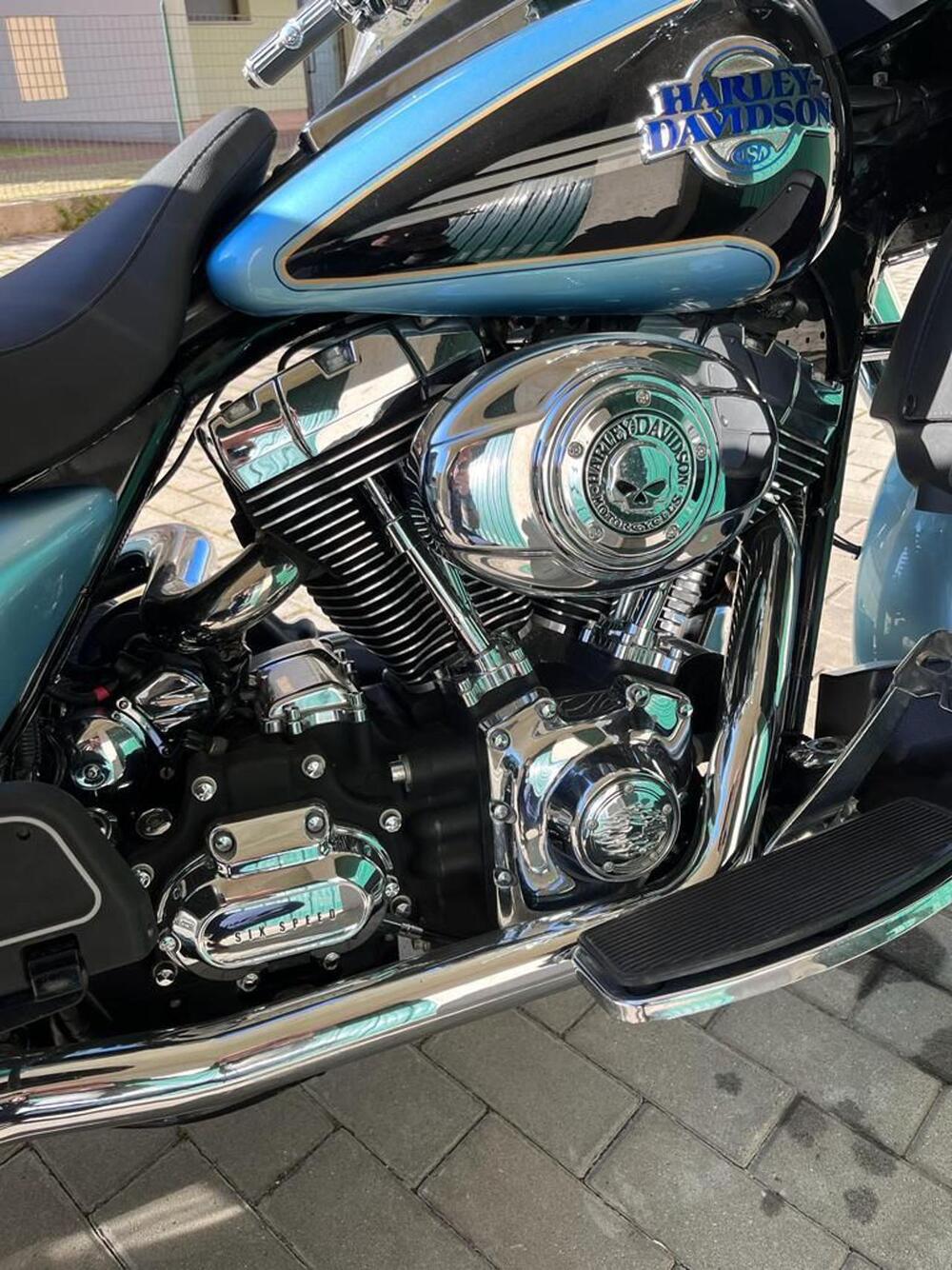 Harley-Davidson 1584 Electra Glide Ultra Classic (2007) - FLHTCU (6)