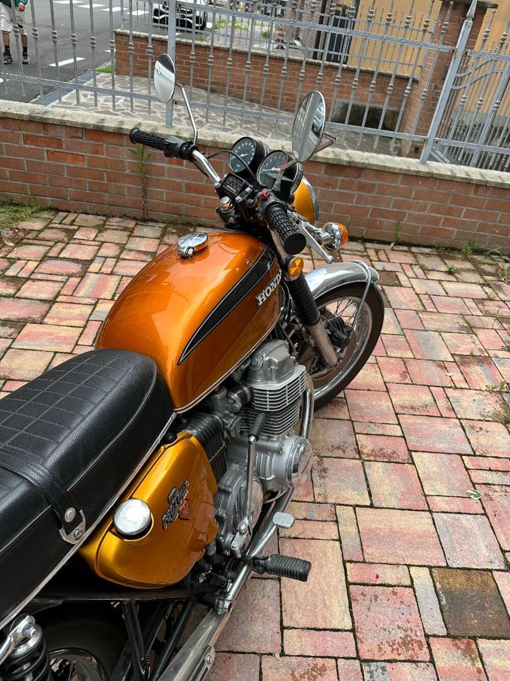 Honda CB 750 Four (4)