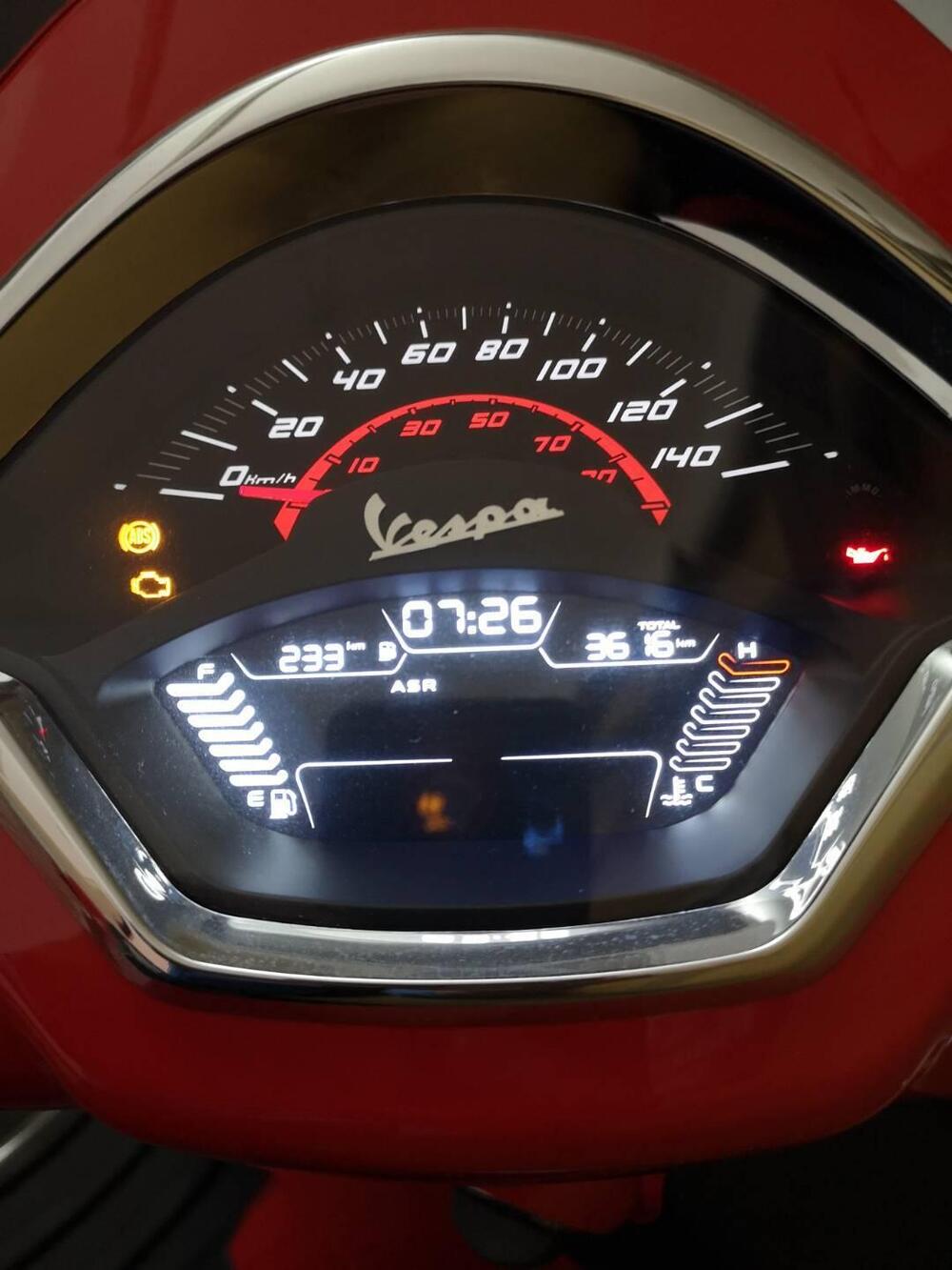 Vespa GTS 300 Super (2023 - 24) (4)