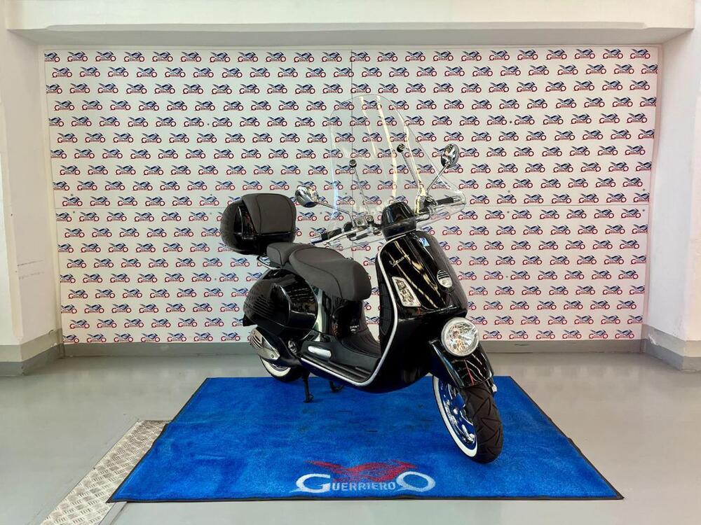 Vespa GTV 300 Via Montenapoleone ABS (2010 - 16) (2)