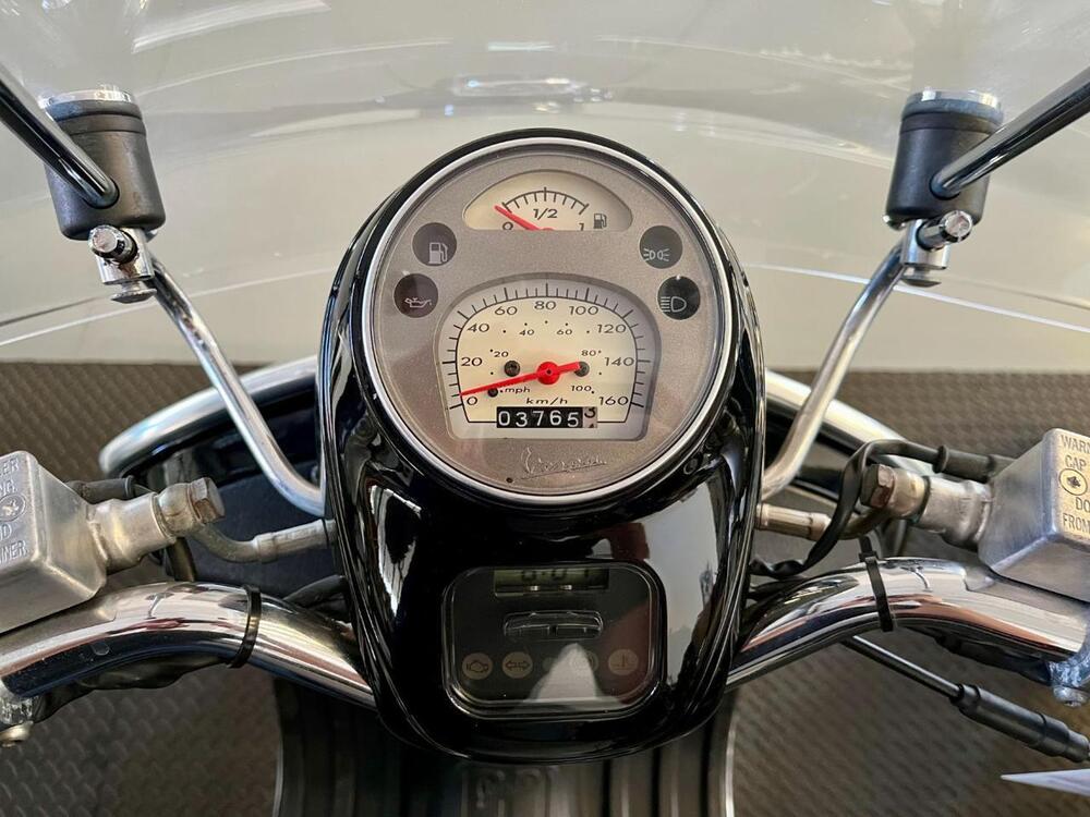 Vespa GTV 300 Via Montenapoleone ABS (2010 - 16) (5)