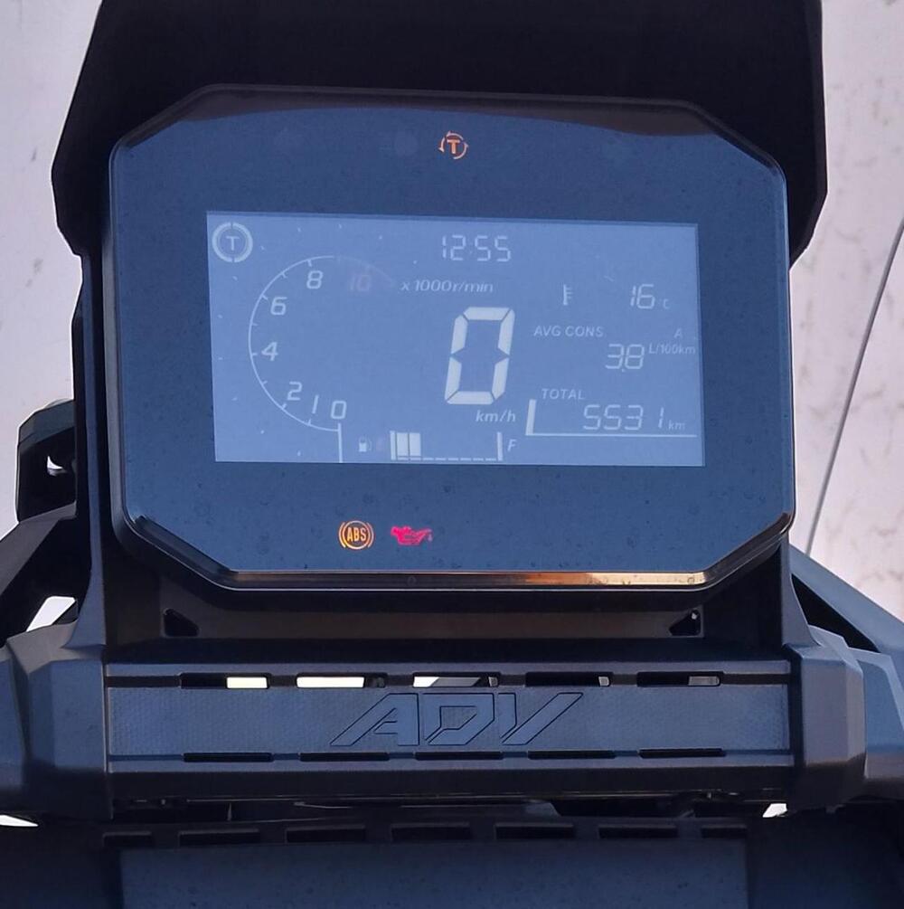 Honda ADV 350 (2022 - 24) (10)