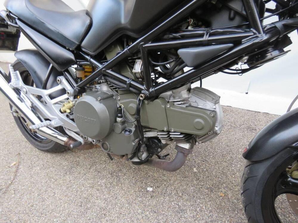 Ducati Monster 600 Dark (1998 - 01) (9)