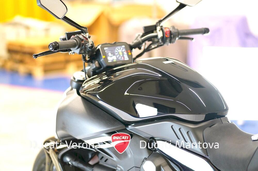 Ducati Diavel V4 (2023 - 25) (17)