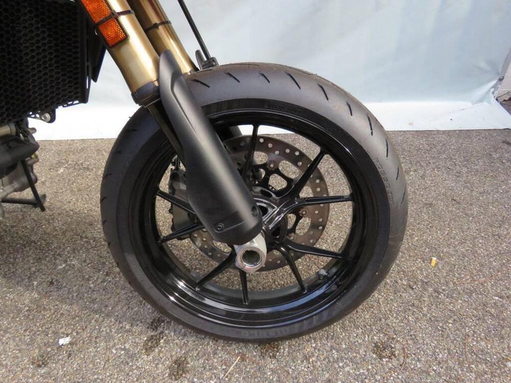 Ducati Hypermotard 698 Mono (2024 - 25) (7)