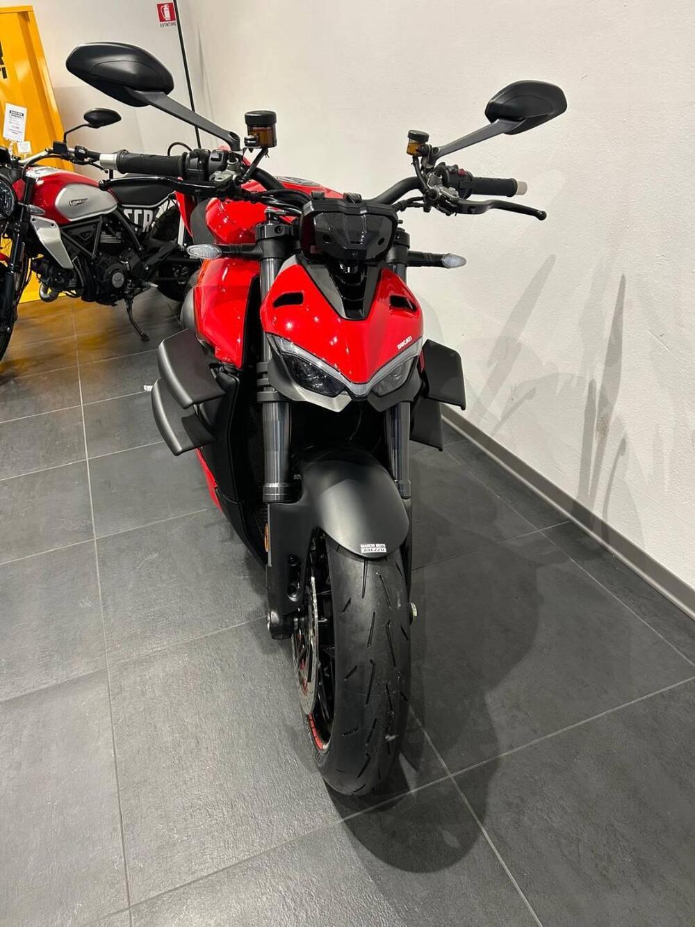 Ducati Streetfighter V4 1100 (2020) (3)