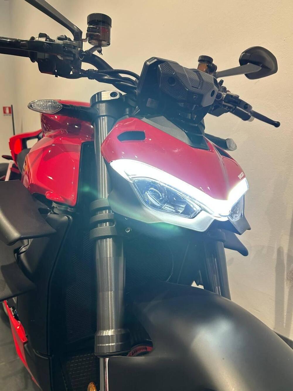 Ducati Streetfighter V4 1100 (2020) (5)