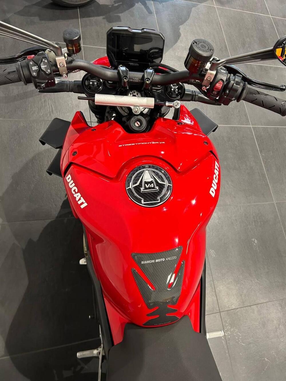 Ducati Streetfighter V4 1100 (2020) (9)