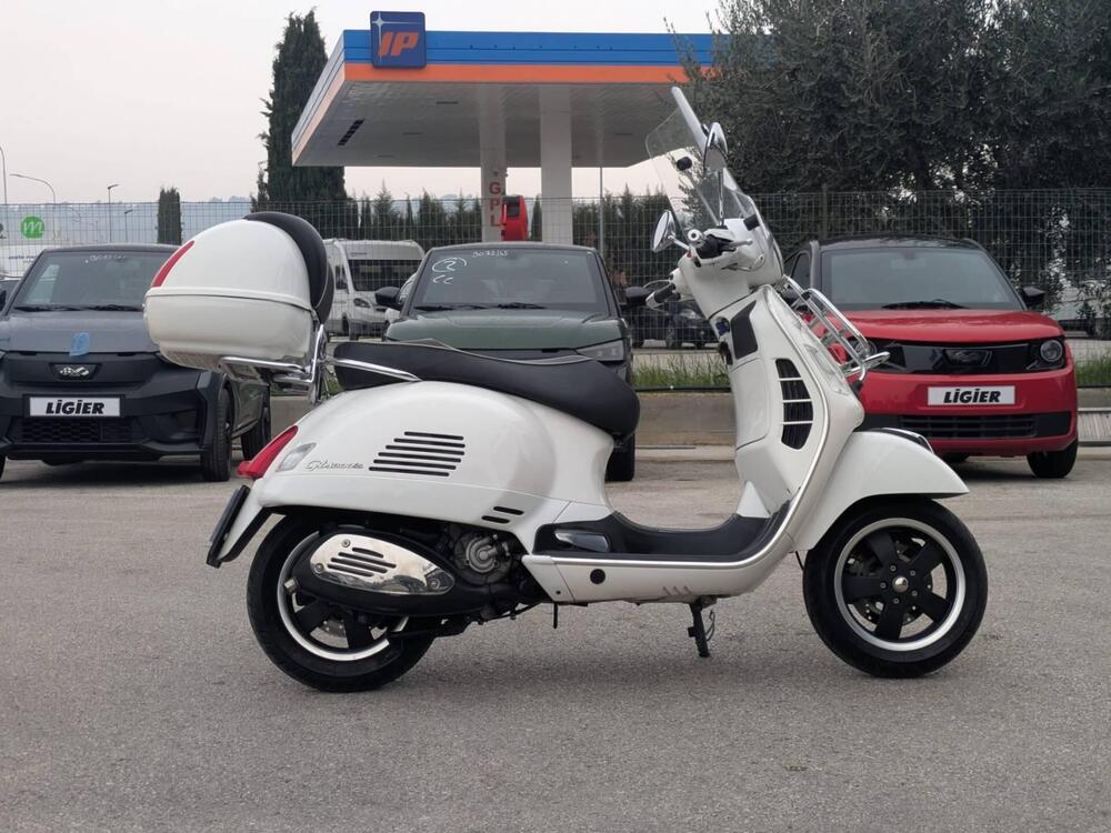 Vespa GTS 300 (2010 - 14) (3)