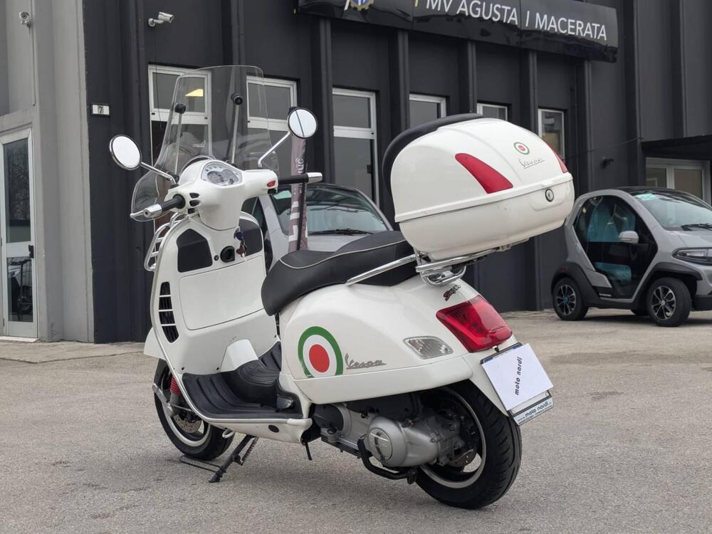 Vespa GTS 300 (2010 - 14) (5)