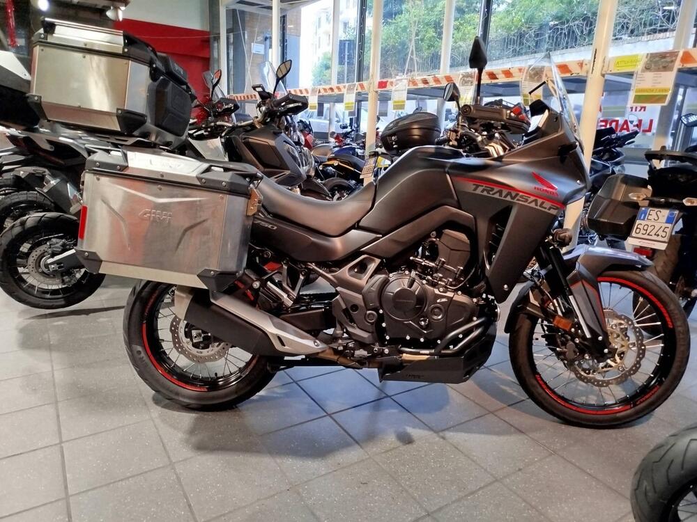 Honda Transalp XL750 Travel Edition (2023 - 24) (2)