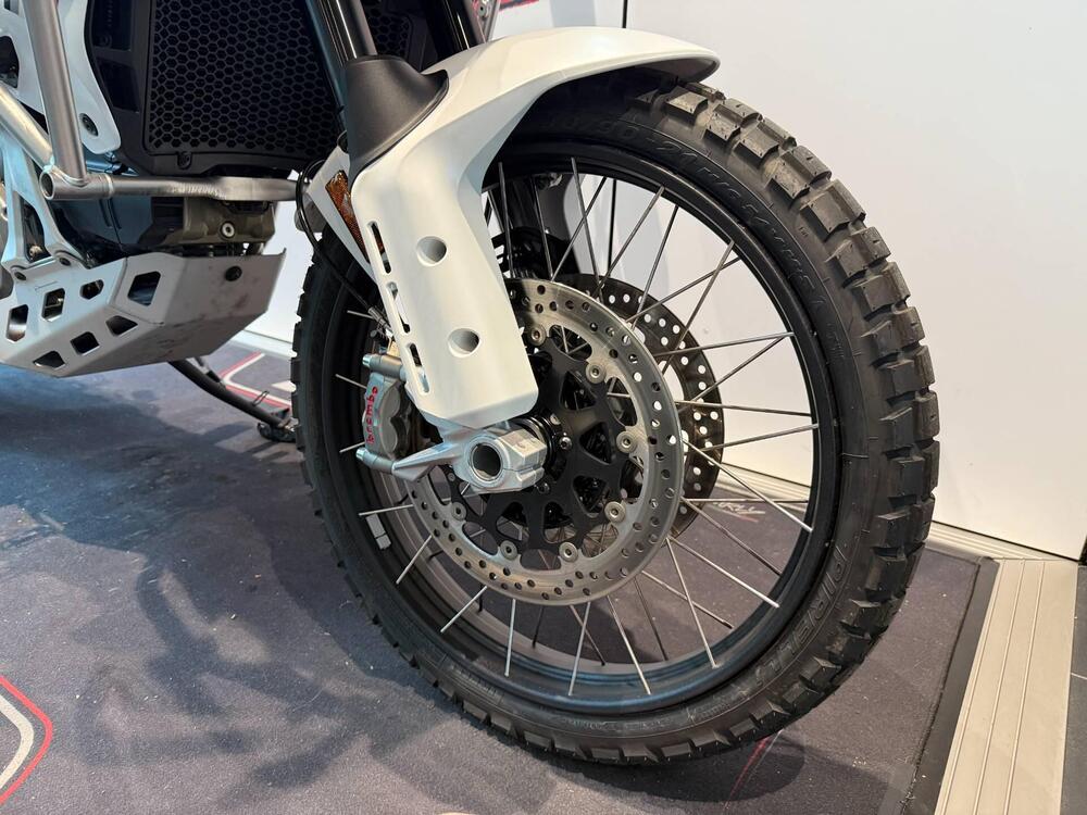 Ducati DesertX (2022 - 25) (3)