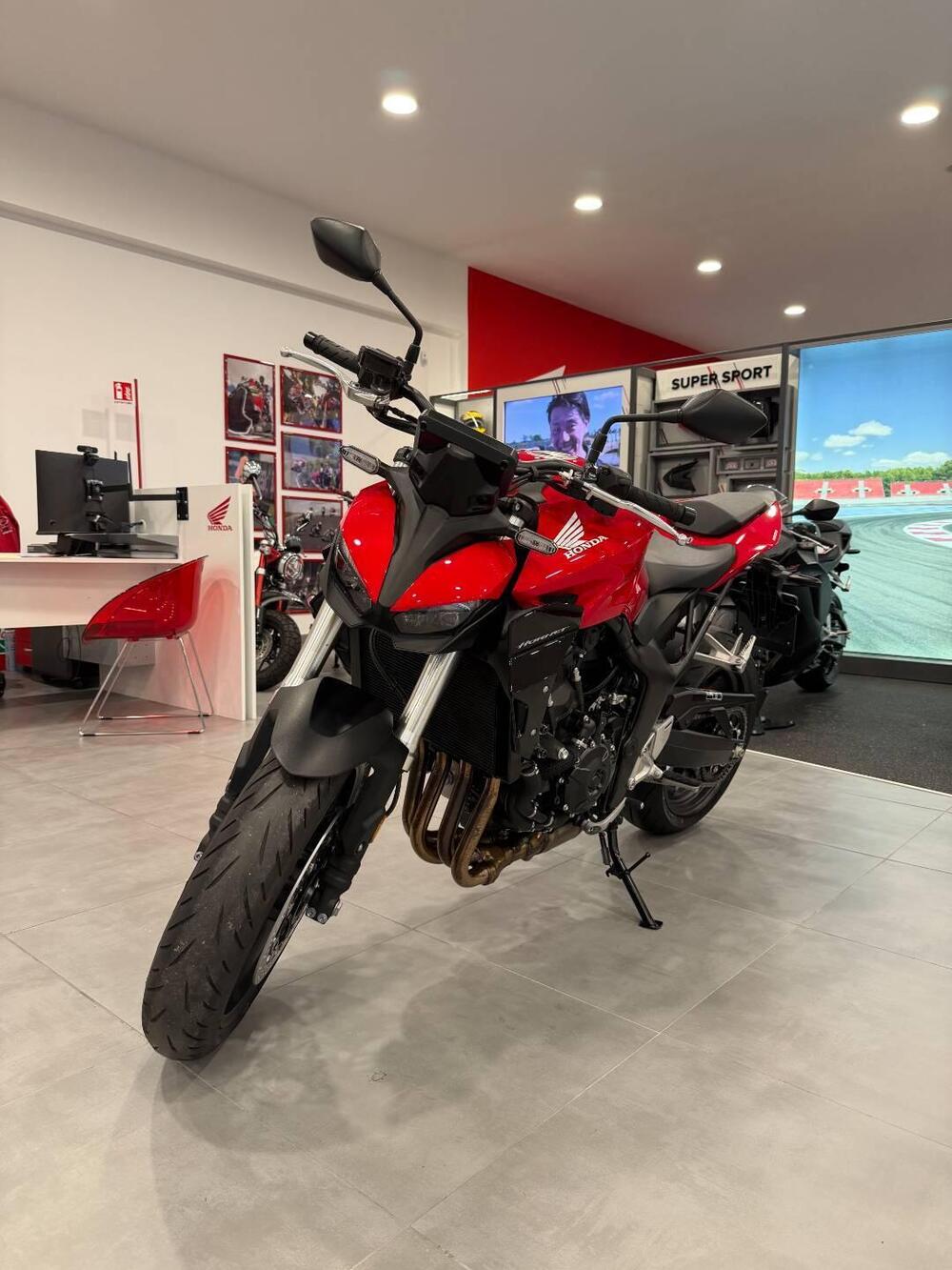 Honda CB 1000 Hornet (2025)