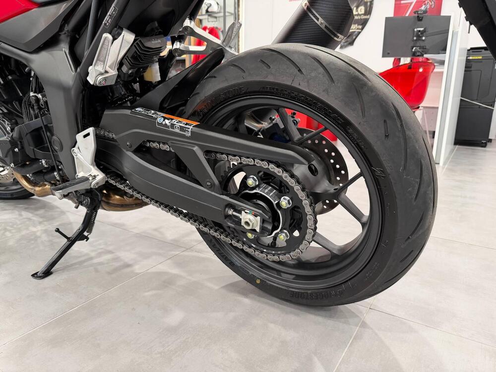 Honda CB 1000 Hornet (2025) (11)